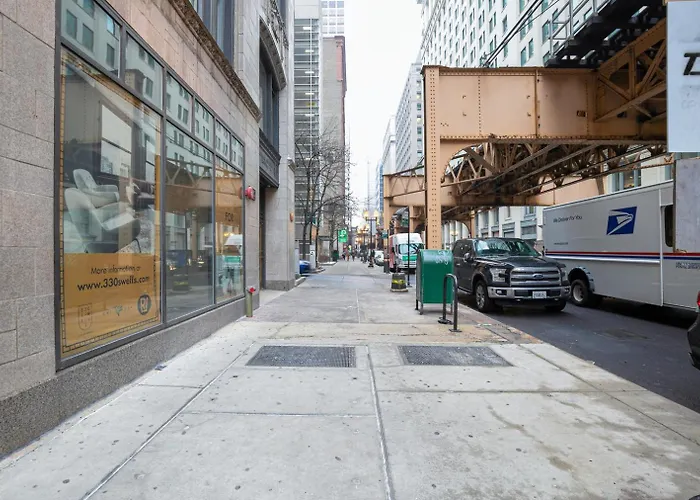 Loop 1br W Gym Roofdeck Nr Financial District Chi-201 *